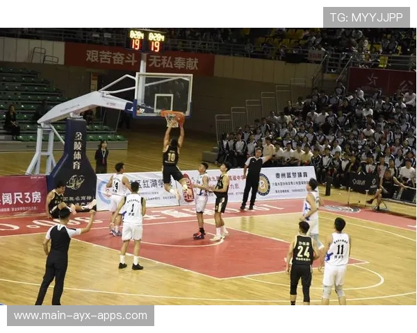 拼搏是中国篮球最真底色，篮球运动拼搏精神