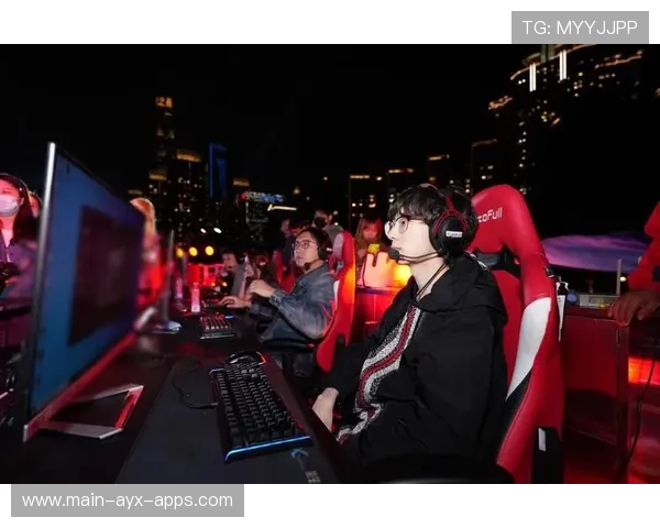 电竞迷疯狂刷屏的一场比赛